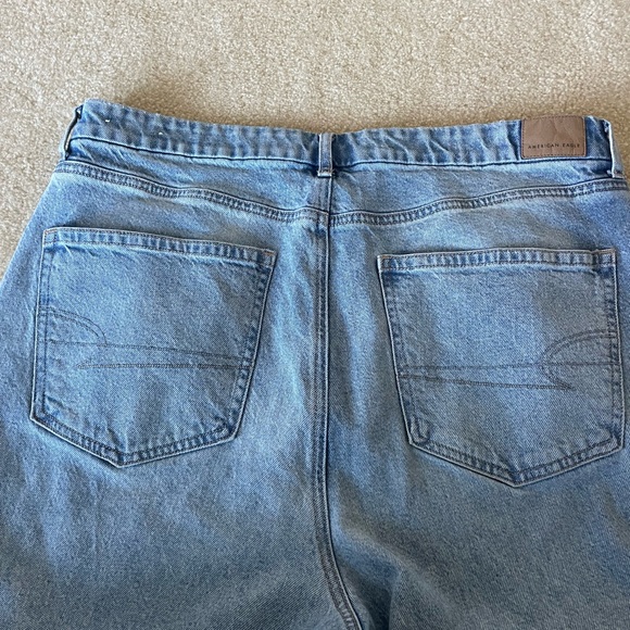 American Eagle Outfitters high rise Curvy 90s Bootcut jeans. Women size 18 - Picture 12 of 13